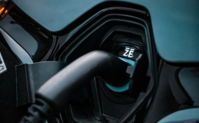 Shell推熱管理「魔法電池液」 10分鐘完成電動車快充