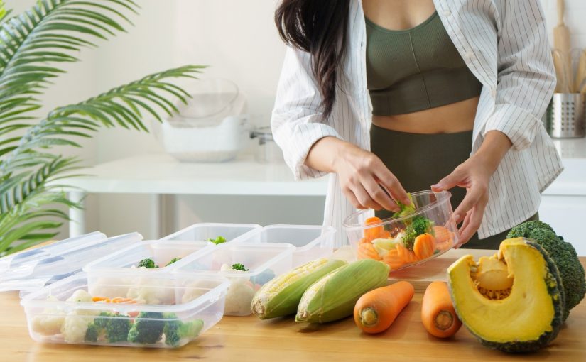 帶飯用玻璃盒恐中毒？5種食物隔夜吃易滋生惡菌 蔬菜竟上榜？